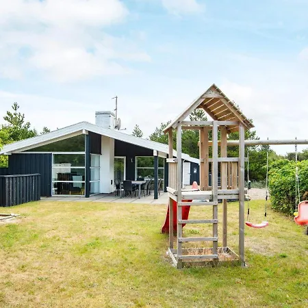Tranquil Holiday In Henne Jutland With Terrace Holiday home Henne Strand