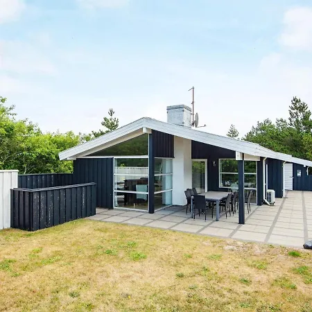 Tranquil Holiday In Henne Jutland With Terrace